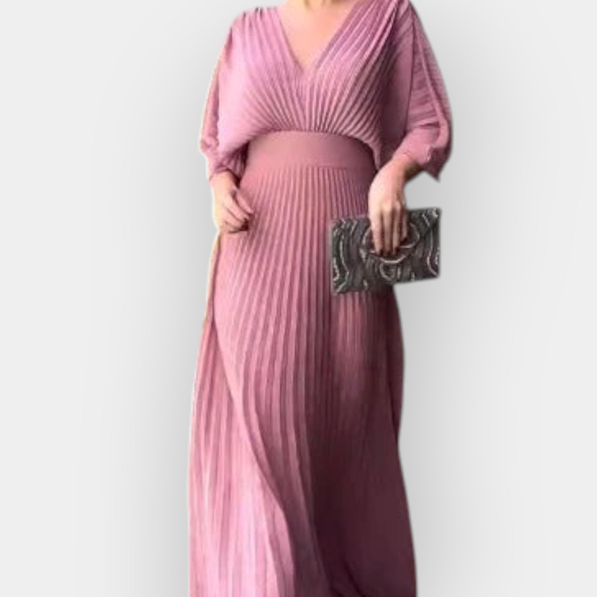 Stilinga Plisuota Suknelė su Elegantiška Linija